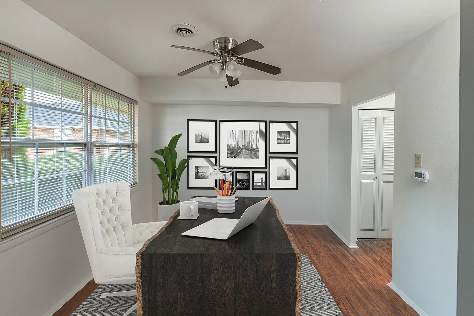 Country Club Apartments – photo 5