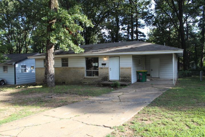19 Exeter Dr – photo 1