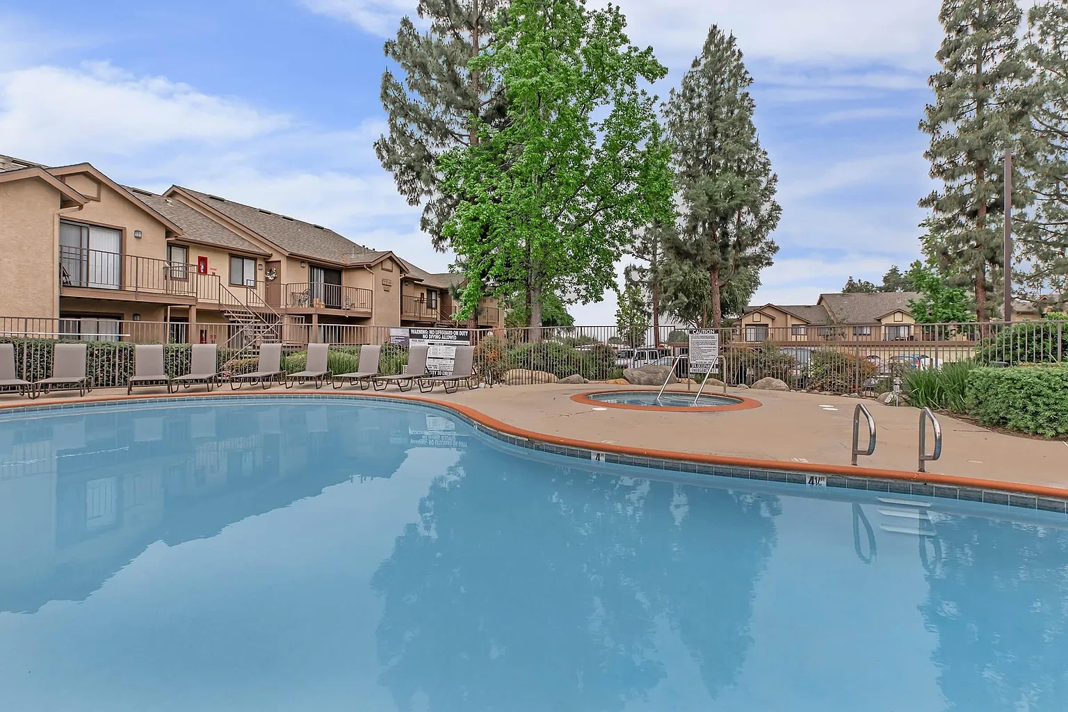 Mountain Springs Apartment Homes – photo 3