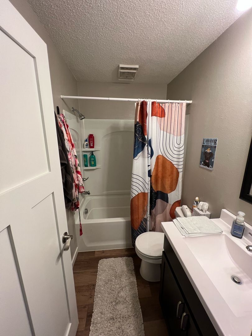 1004 Main St unit 2 – photo 4