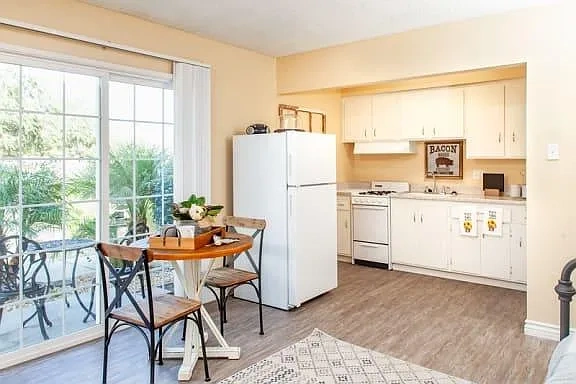 Country Village Senior Apartments - 55+ – photo 3