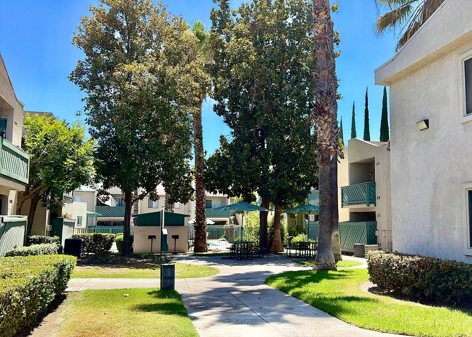 Sunpointe Village Apartments – photo 3