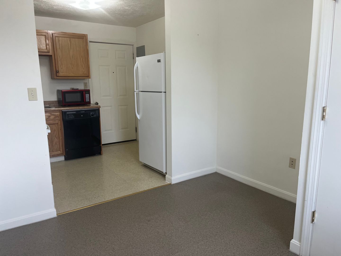 120 S McDonald St unit 304 – photo 4