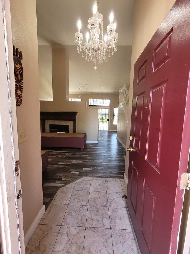 1703 Diablo Creek Dr – photo 2