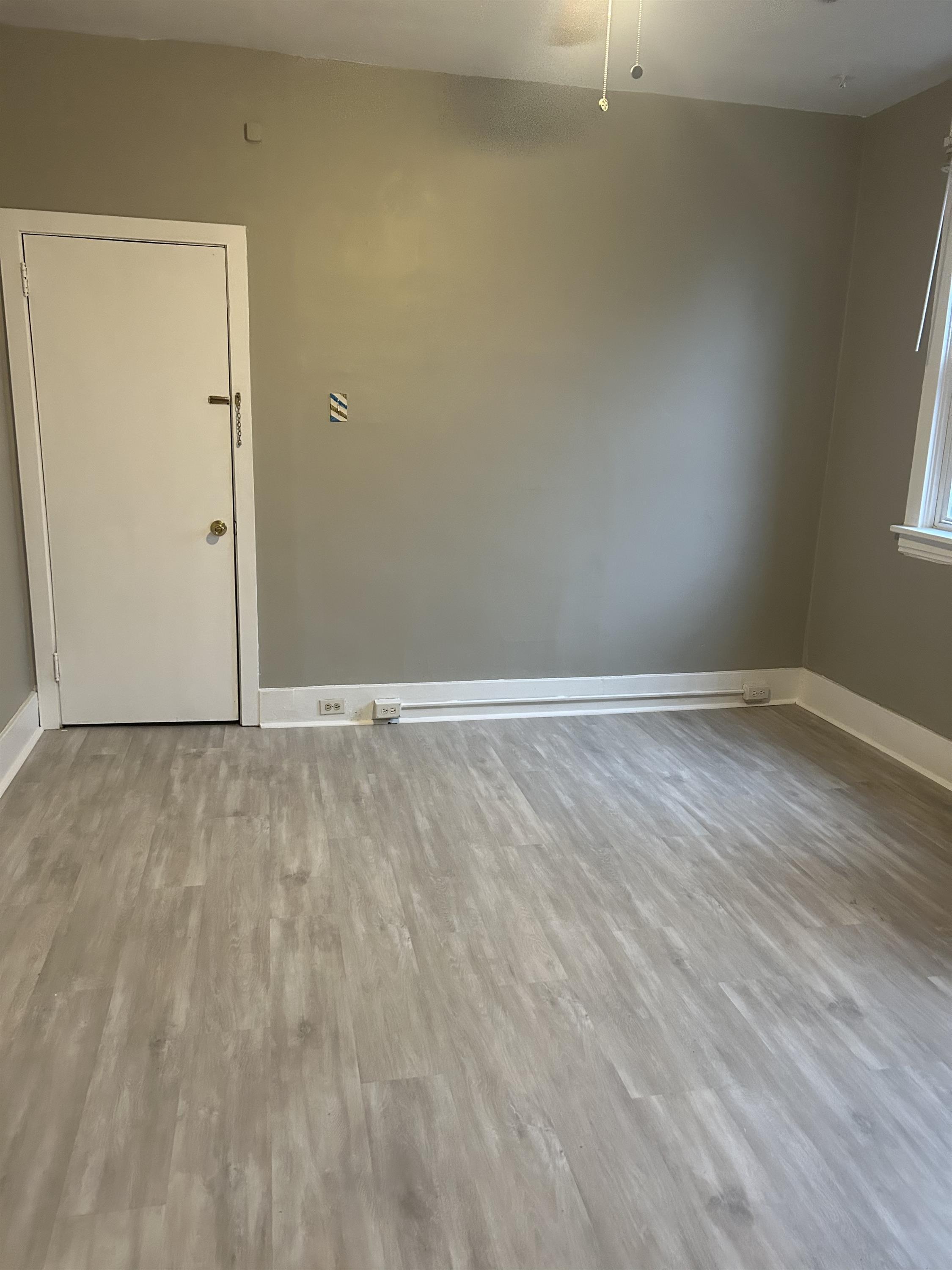 324 Spencer Ave unit 2 – photo 2