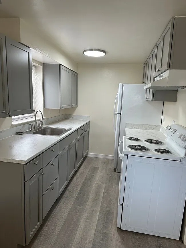Windsor Court Apartments – photo 4