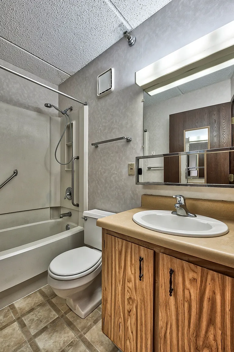 Hancock House Apartments – photo 4