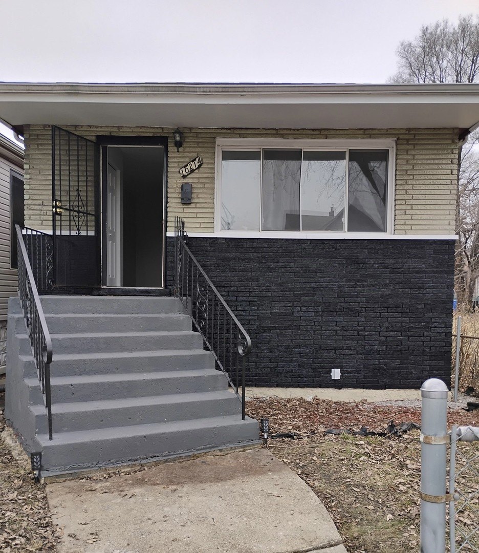 10214 S La Salle St – photo 1