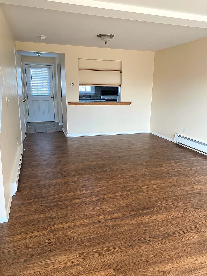 West Hill Apartments – photo 1