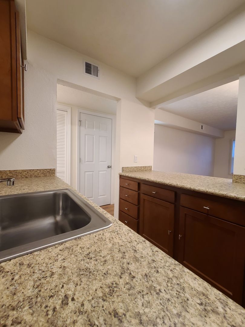 251 W High St unit D – photo 1