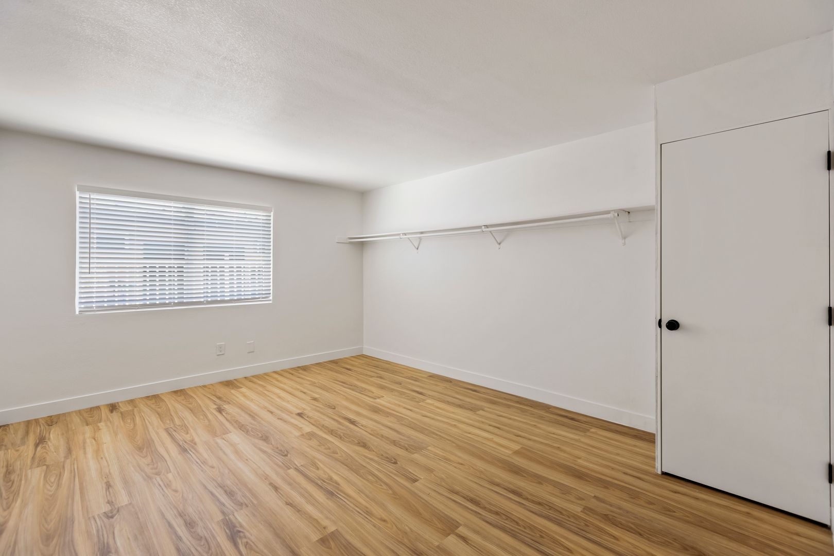 241 W Philadelphia Ave unit B – photo 4