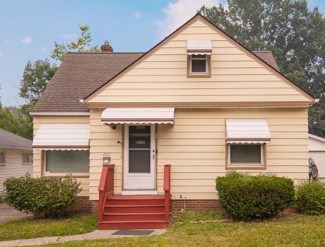 4925 E 93rd St – photo 1