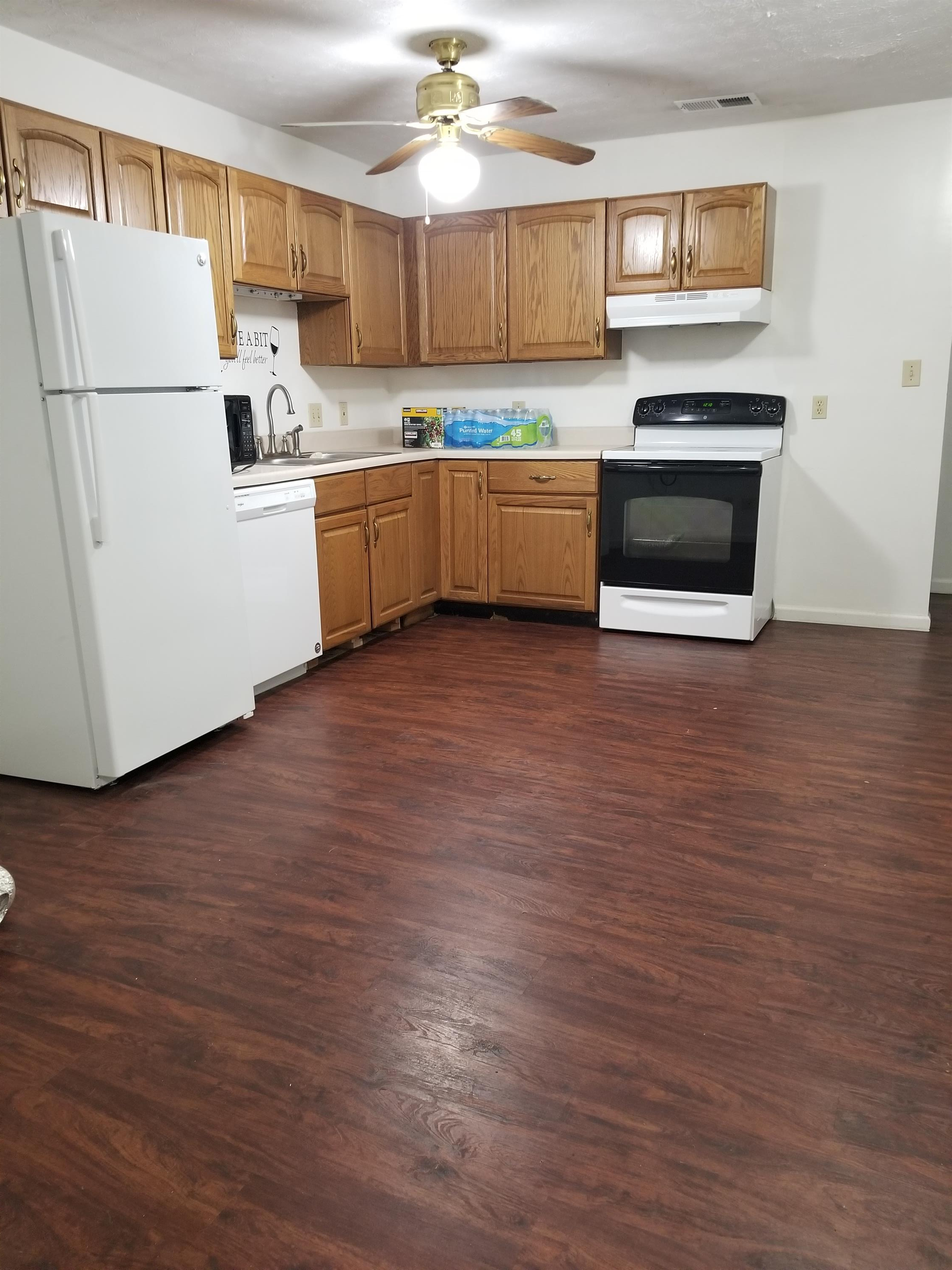 355 10th St NW unit 2 – photo 3