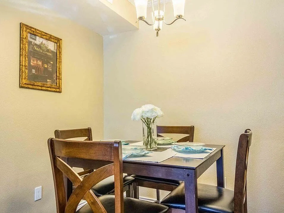 Summer Brook Apartments – photo 3