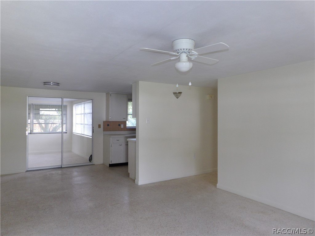 8 E Golden St – photo 2