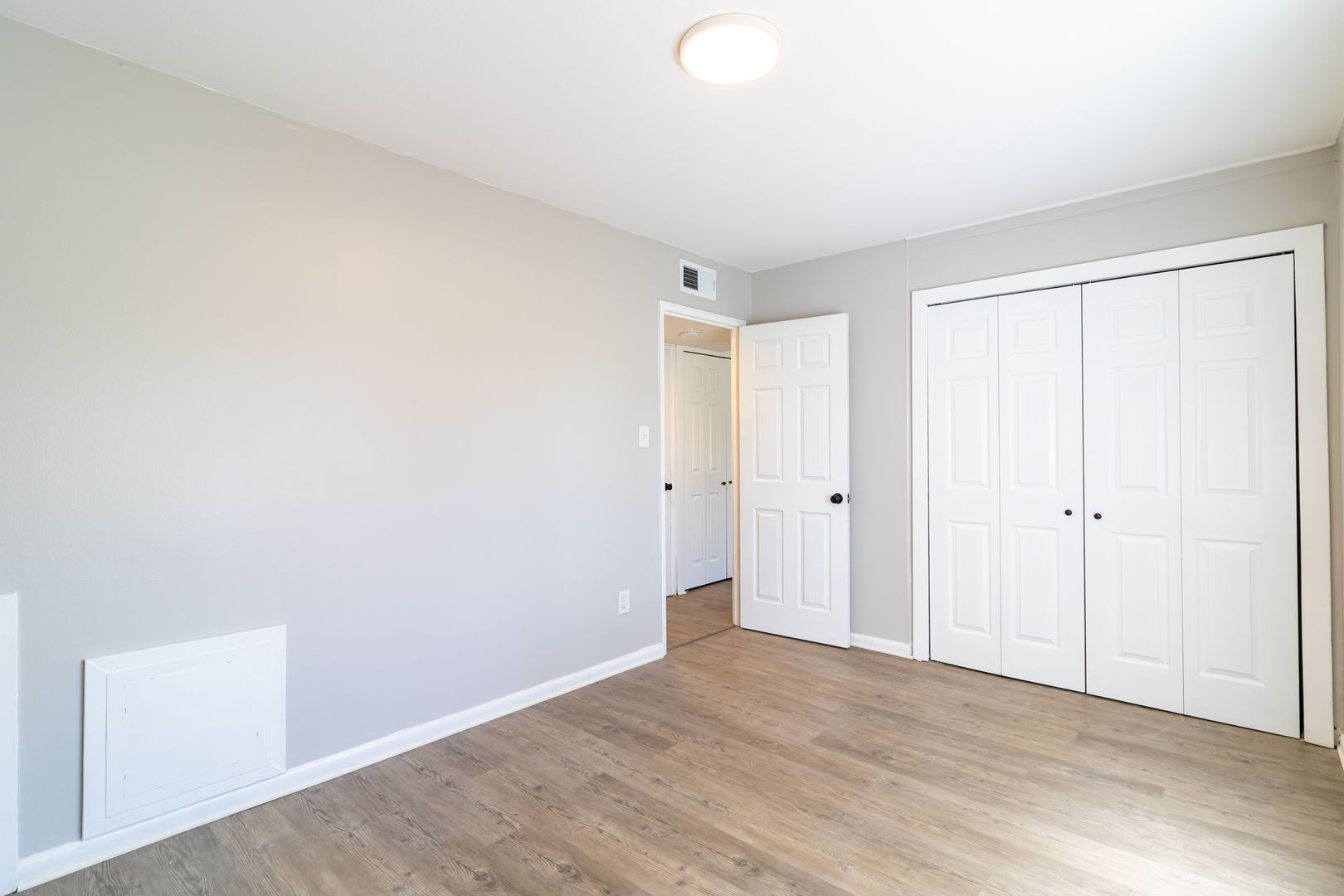 4060 Park Fulton Oval unit 723 – photo 5