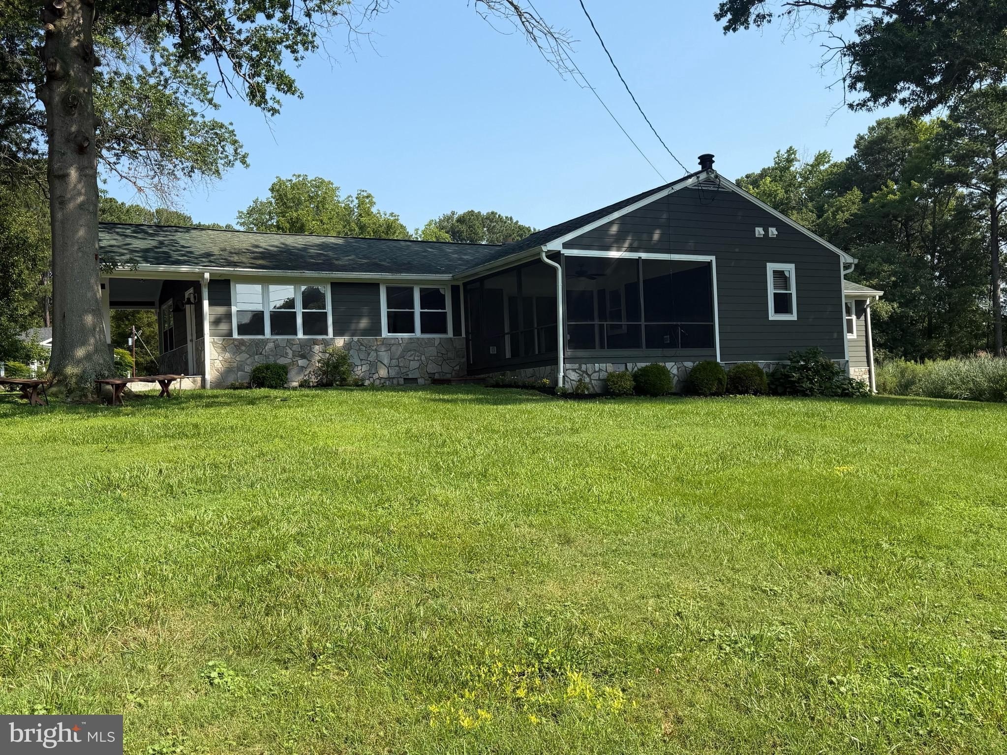 109 Yewell Rd – photo 4