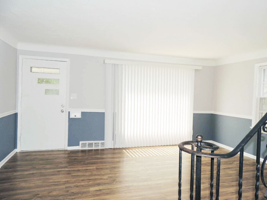 18201 Hazelwood Ave – photo 3