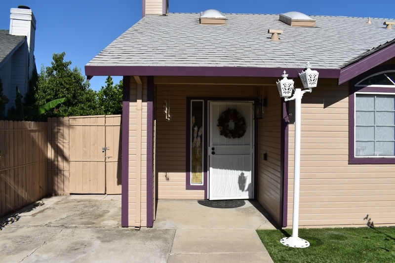 4790 Winona Way – photo 4