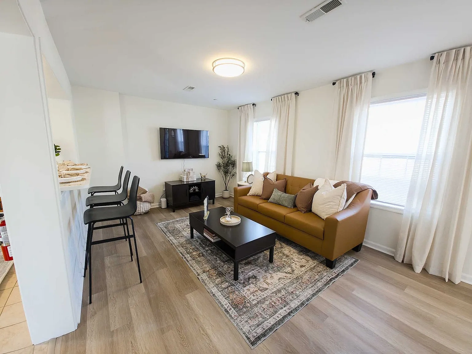 The Villas at Happy Valley – photo 3