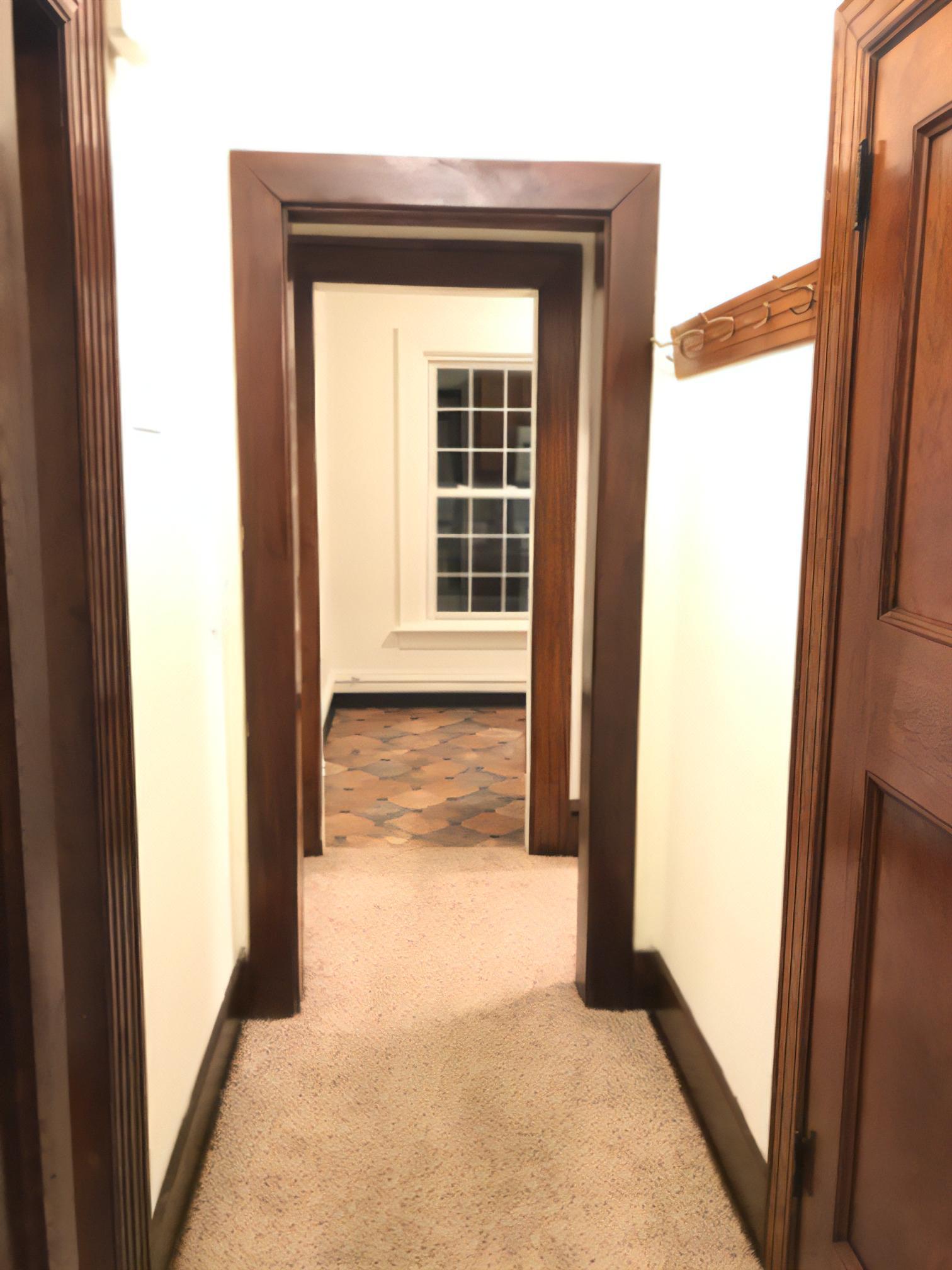 1046 Liberty St – photo 5
