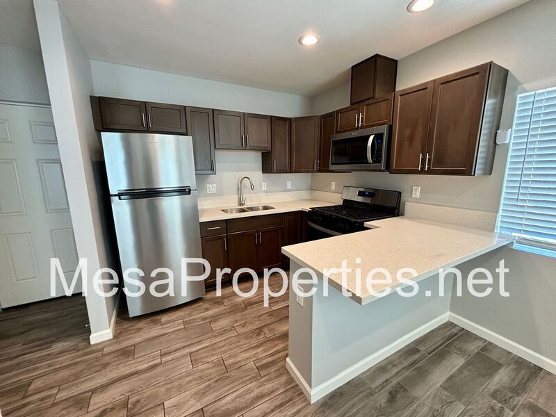 3662 Chateau Ct – photo 3
