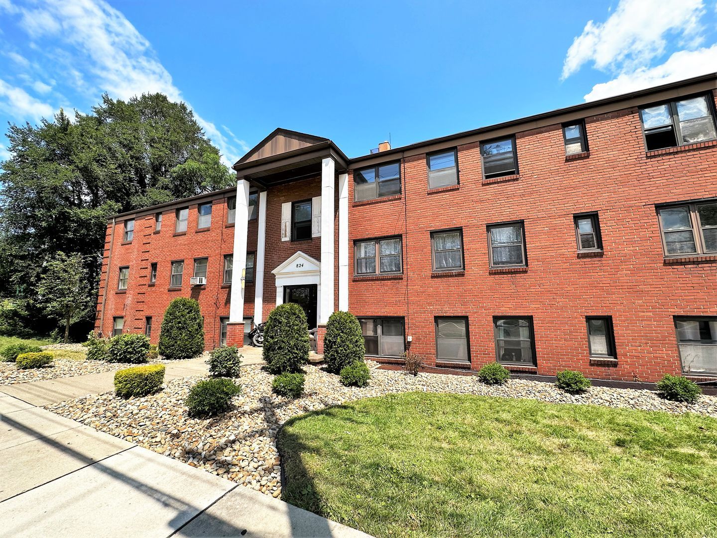 824 Perry Hwy unit 18 – photo 1