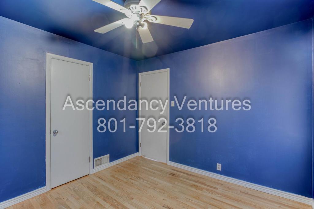 538 Navajo St – photo 5