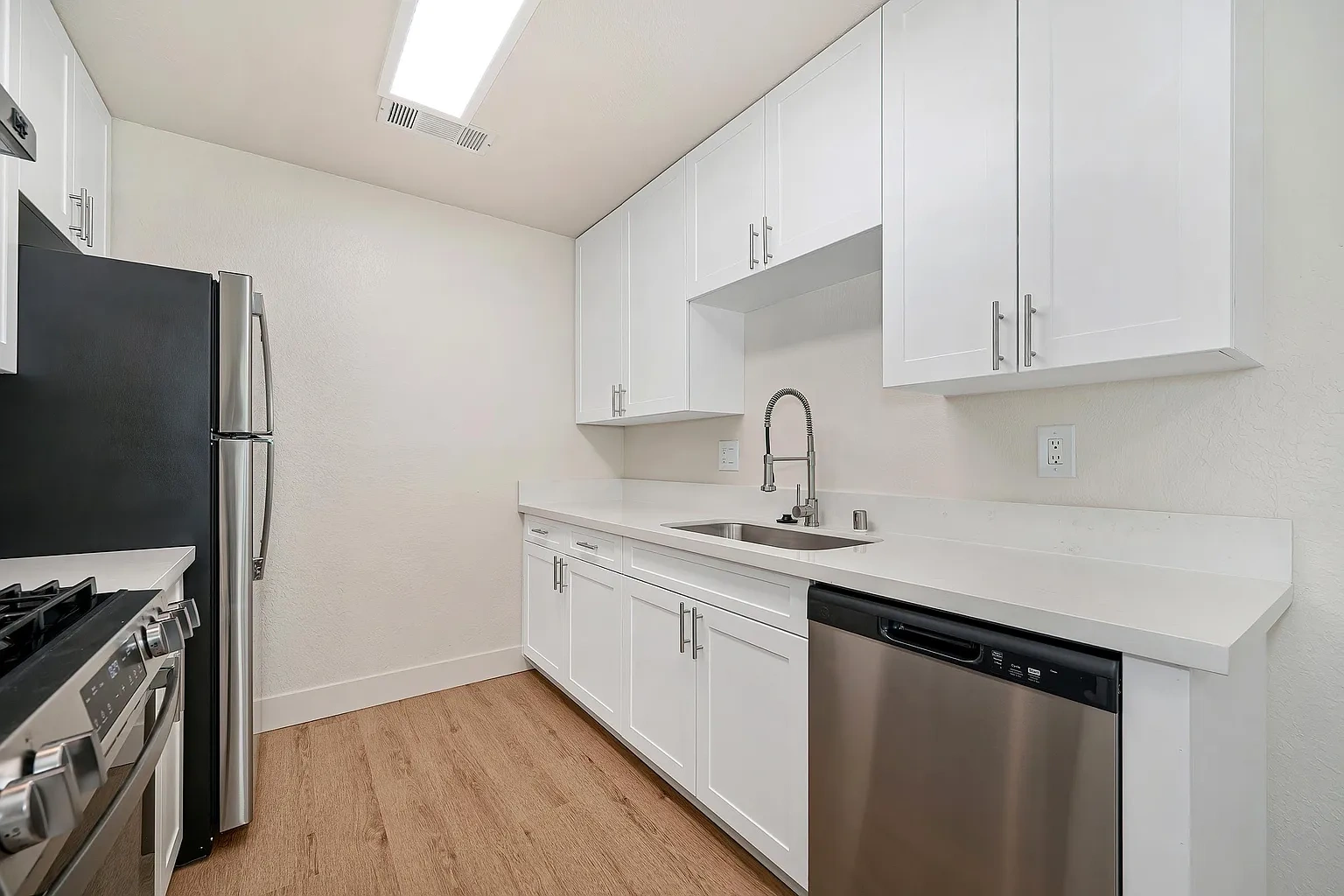 Stonebridge Apartments – photo 1