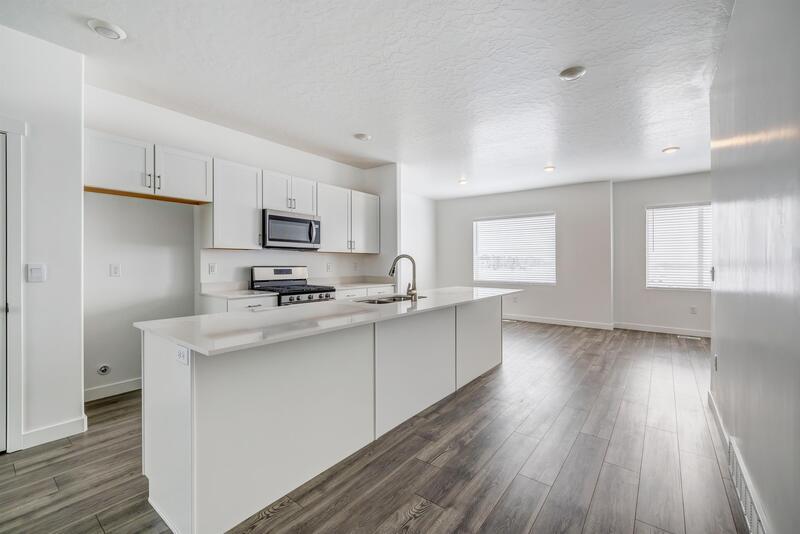 1133 W 340 S – photo 4