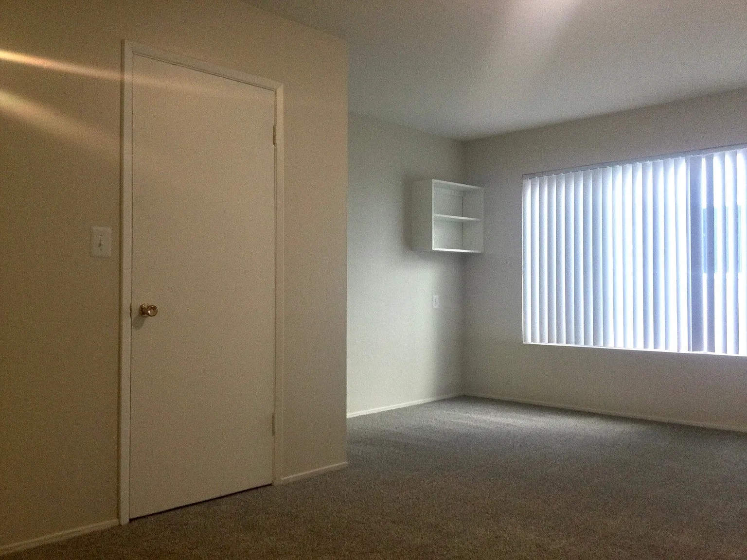 470 Apartments – photo 1