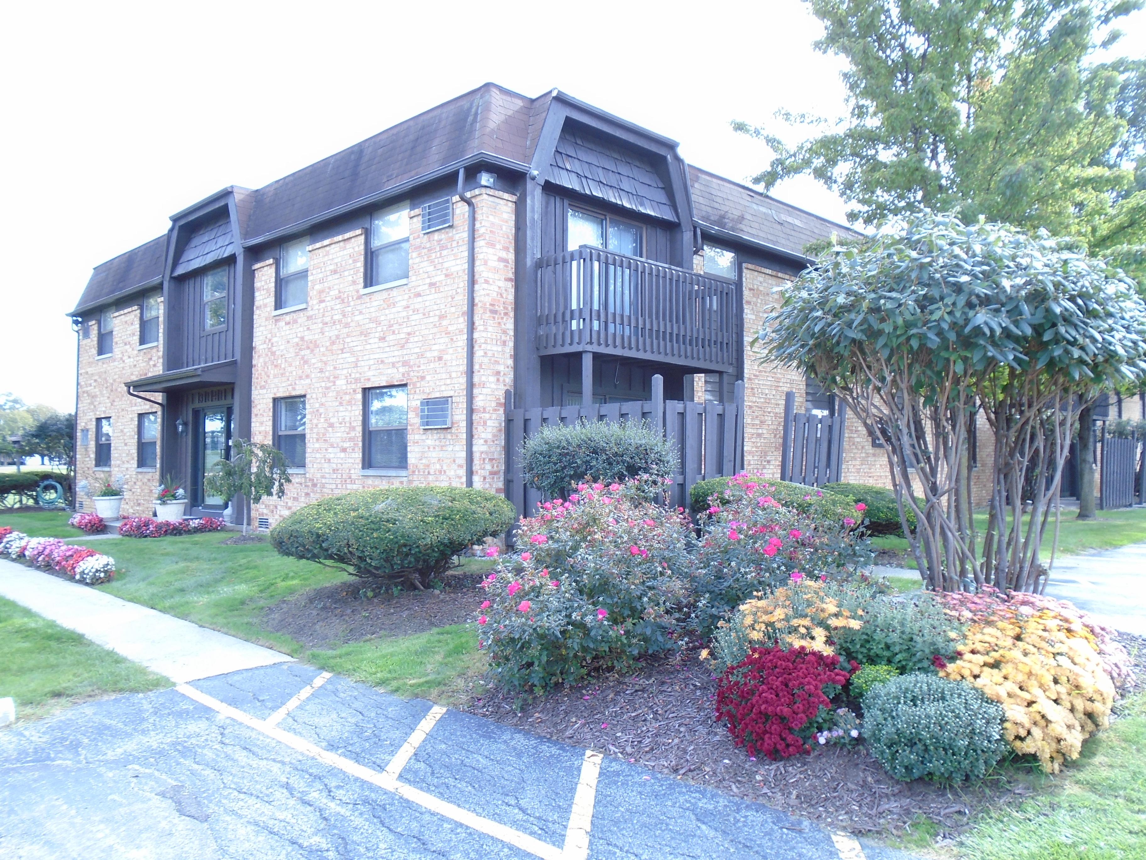 3141 Manley Rd unit 203 – photo 4