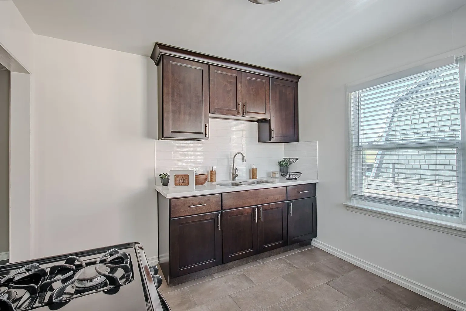 32 Esperanza Ave. – photo 4