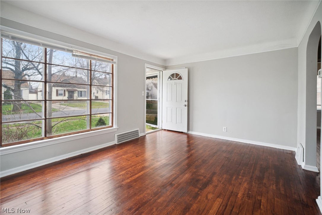14416 Krems Ave – photo 3