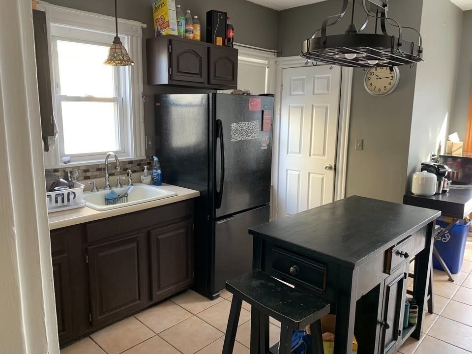 77 Sheridan Ave – photo 2