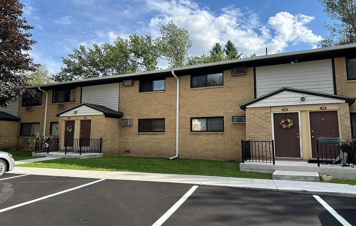Belle Harbour Apartments – photo 1