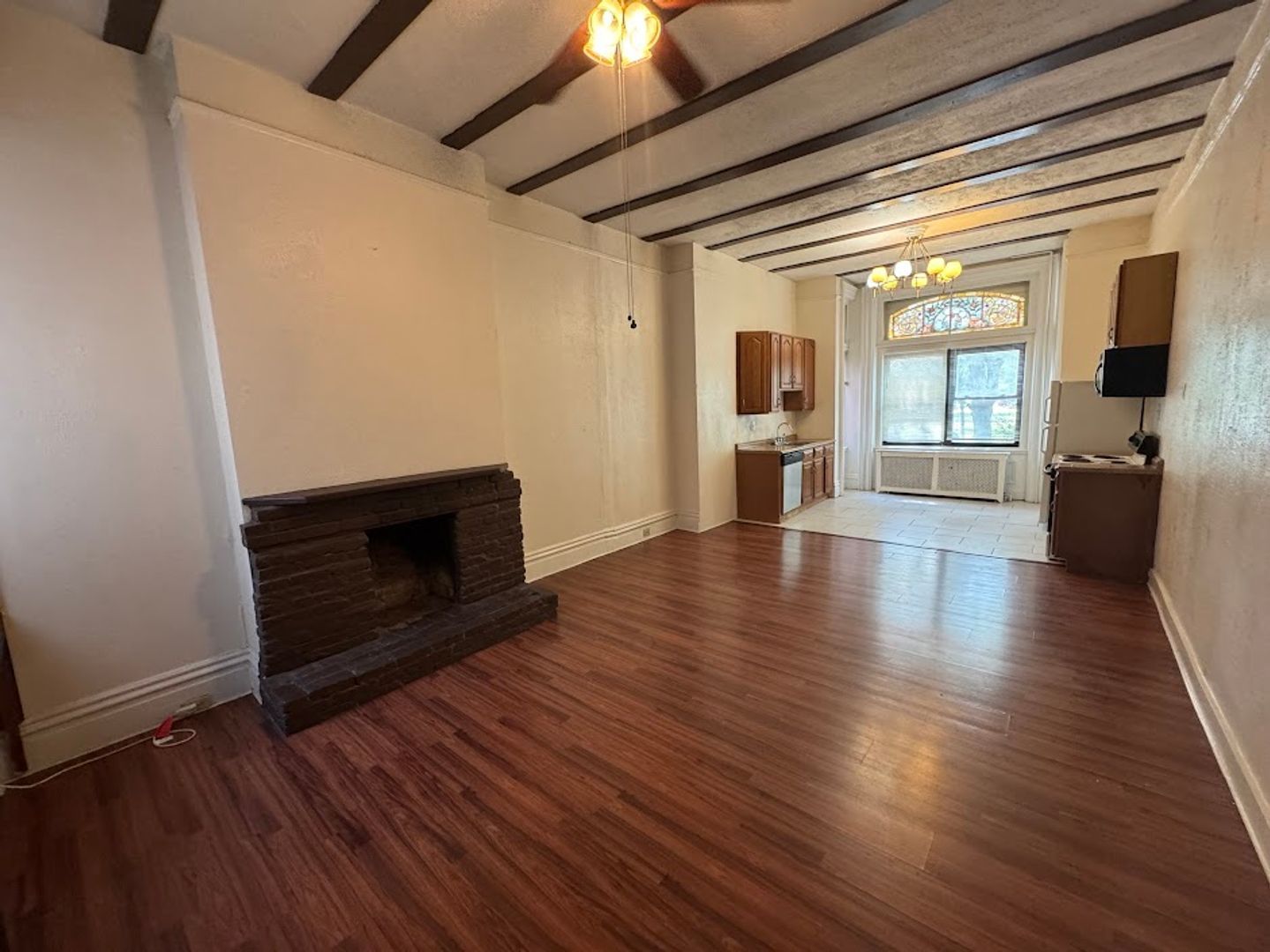 816 Cedar Ave unit 1st Floor – photo 1
