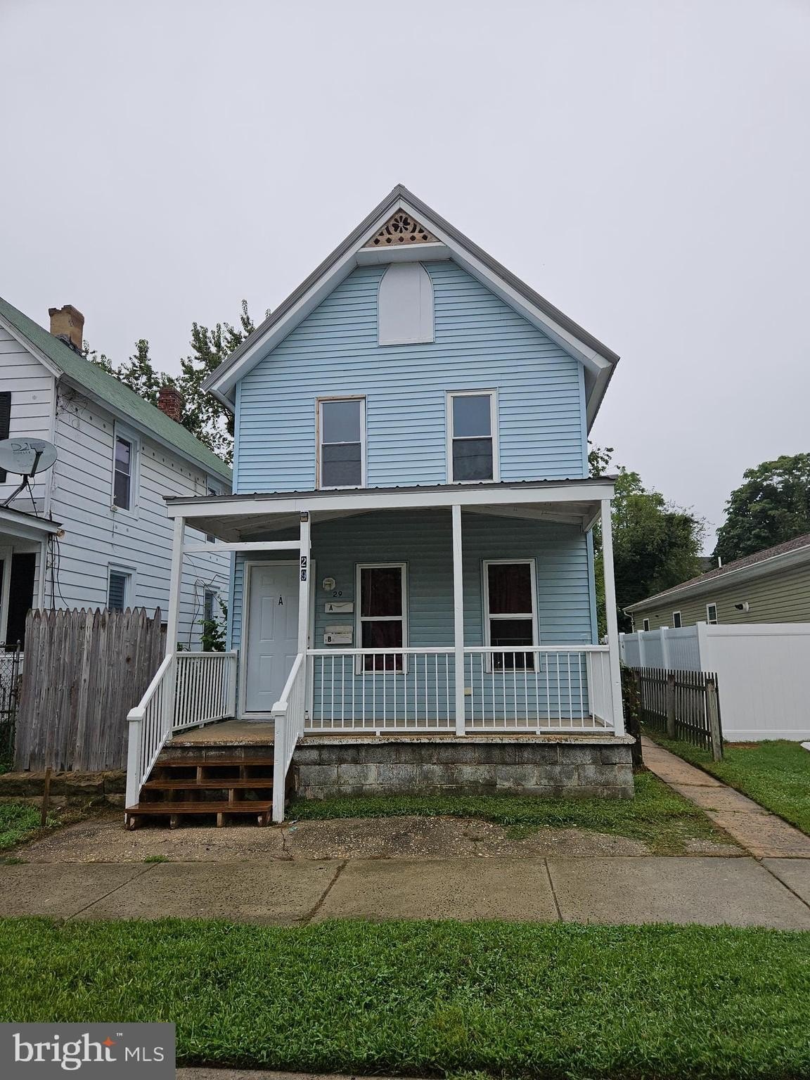 29 N New St #B – photo 1
