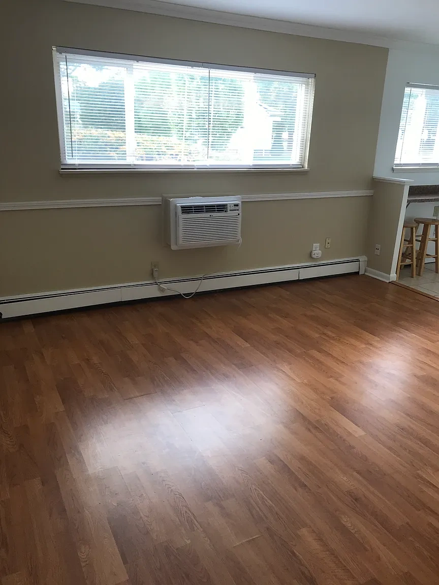 Emerald Village Apartments – photo 1