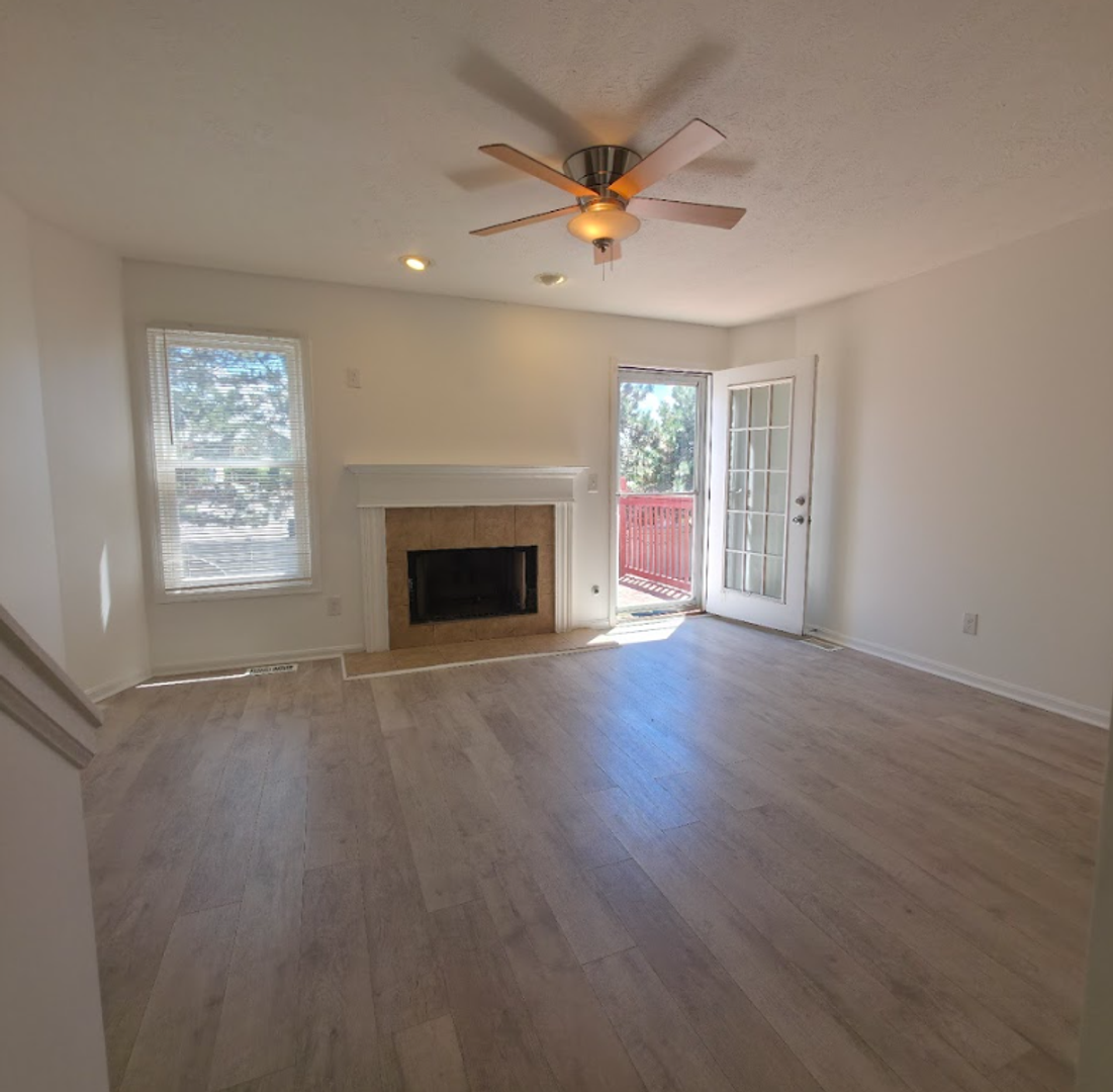 8114 Chester Pkwy – photo 4