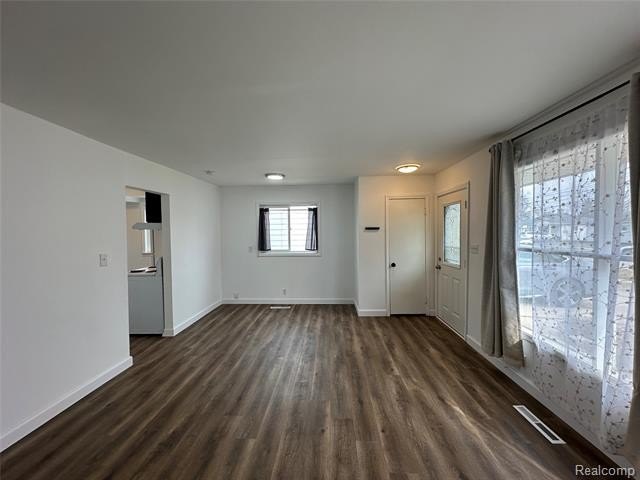 1615 E Greig Ave – photo 5