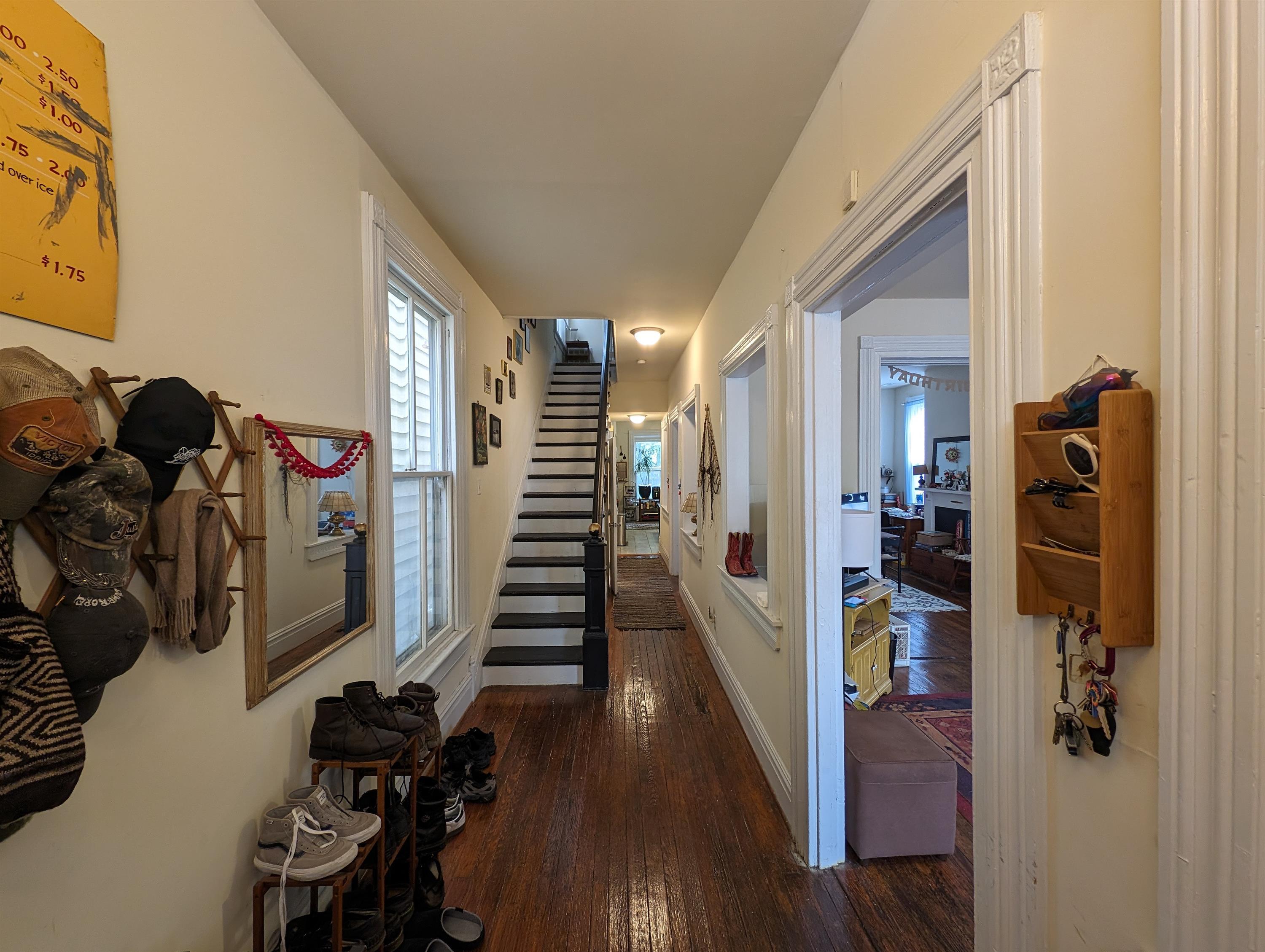 2115 E Marshall St unit A UPSTAIRS – photo 4