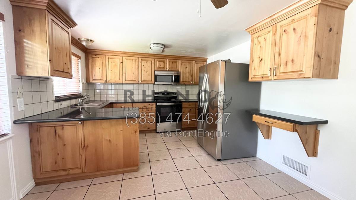 3389 S 2760 W – photo 1