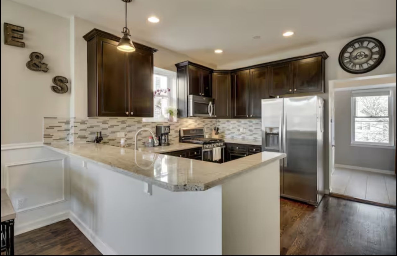 3308 W Le Moyne St – photo 2