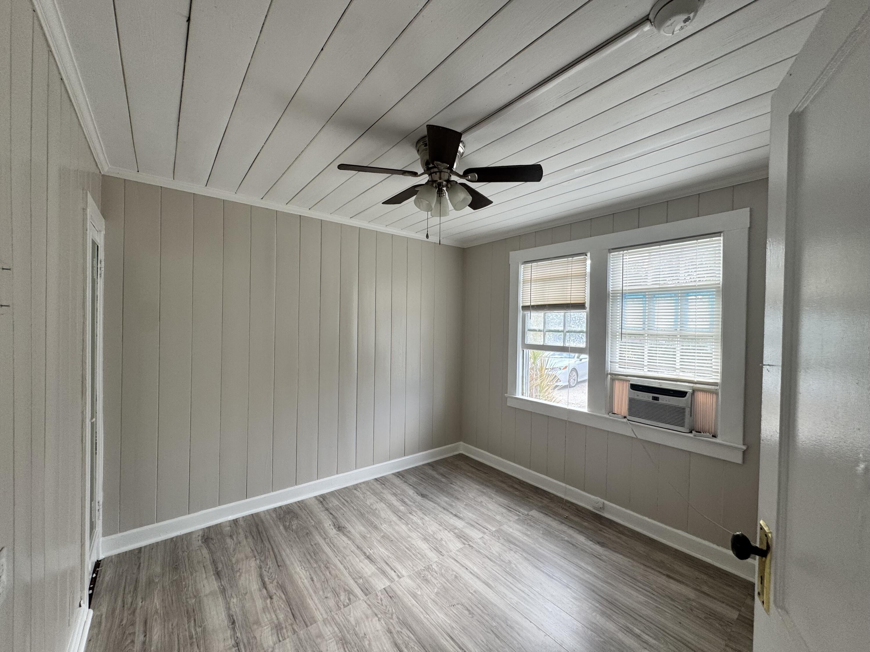 200 Park Ave #5 – photo 4