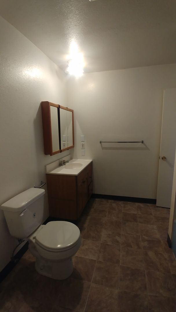 3665 Spruce Ave unit 6 – photo 2