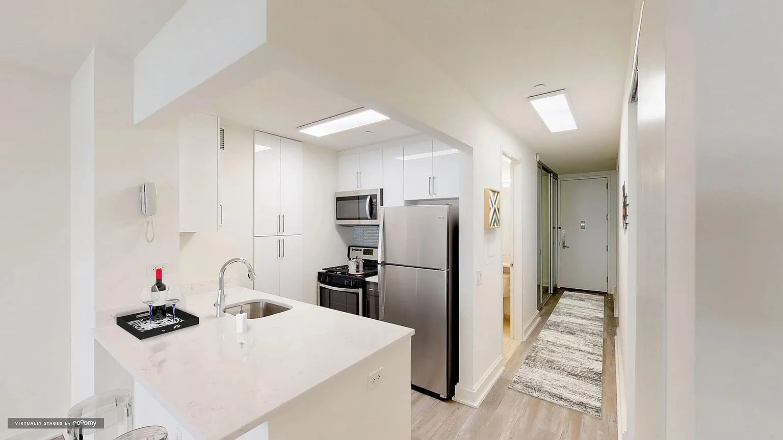 10 Hanover Square – photo 1