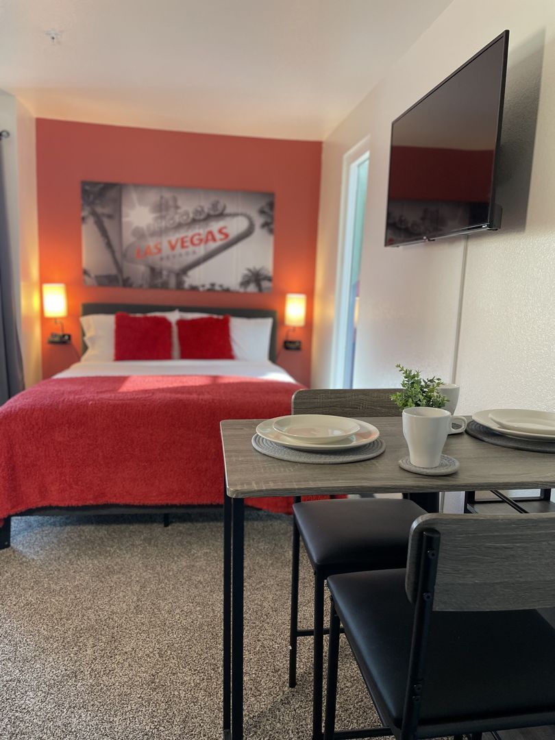 624 Stewart Ave unit 216 – photo 1