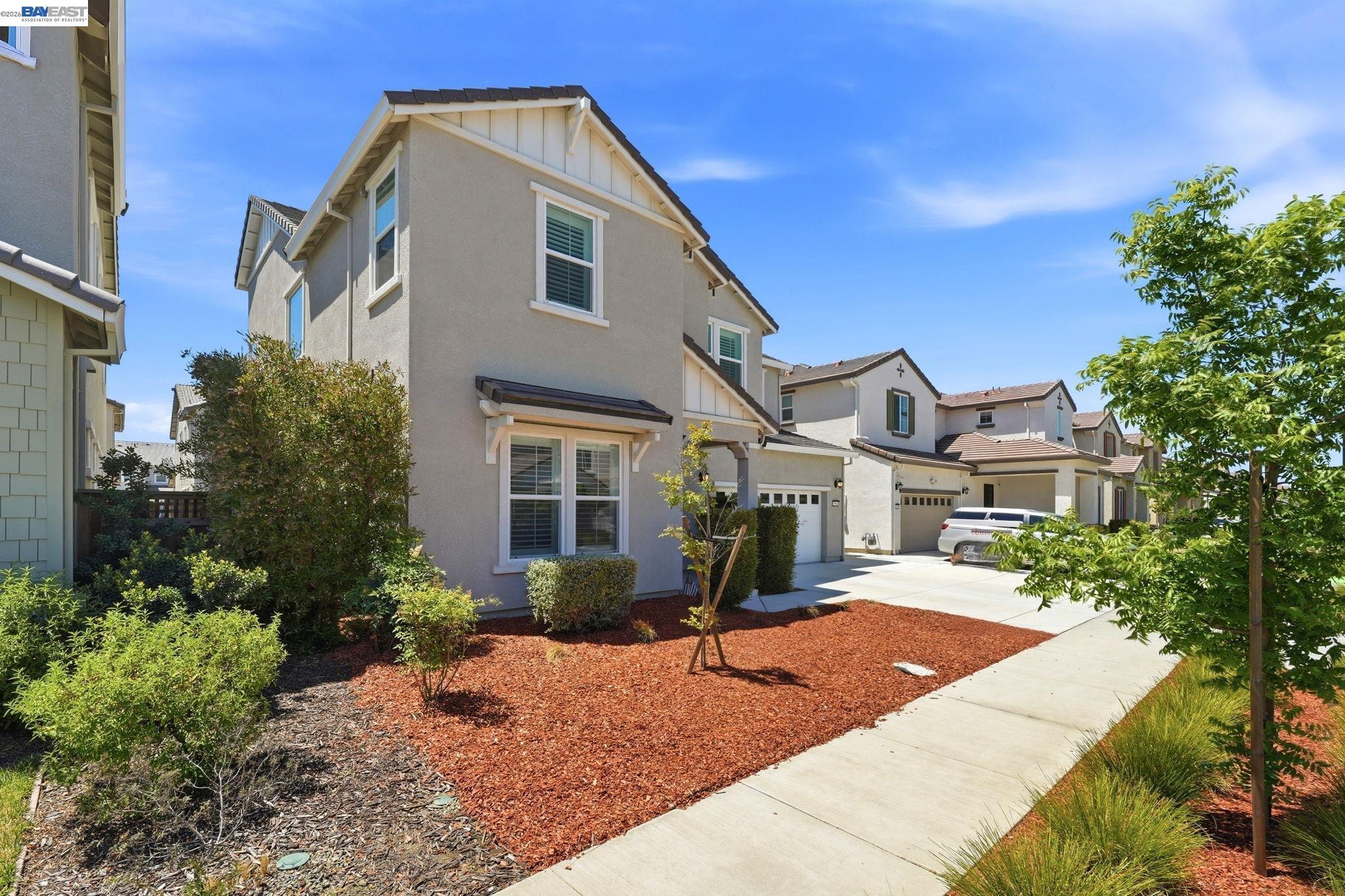 1550 Plumas Dr – photo 3