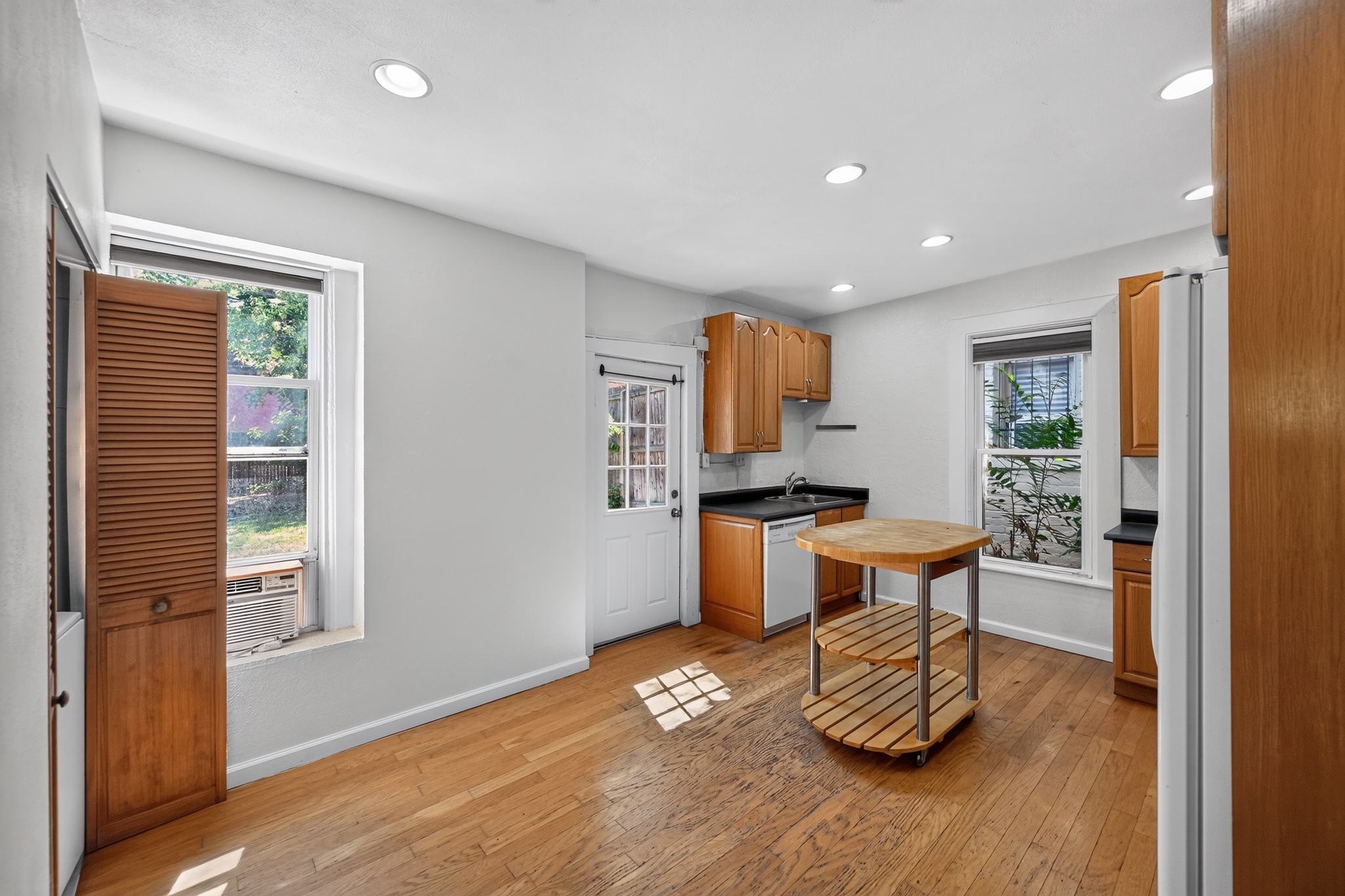 2136 Lafayette St unit 2136 – photo 3